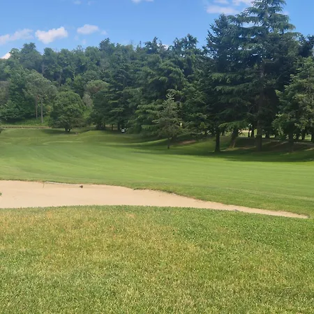 Close To Golf Executive With Balcony شقة راباللو