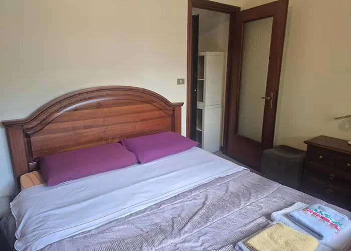 Close To Golf Executive With Balcony Apartmán *