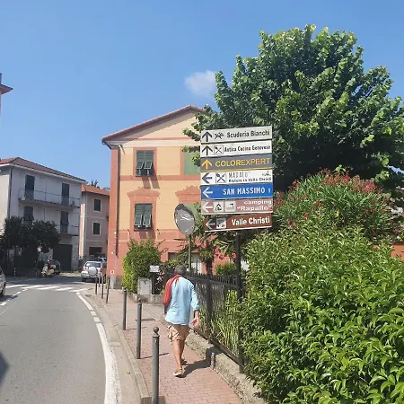 Close To Golf Executive With Balcony Apartment Rapallo