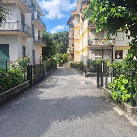 Appartement Close To Golf Executive With Balcony *