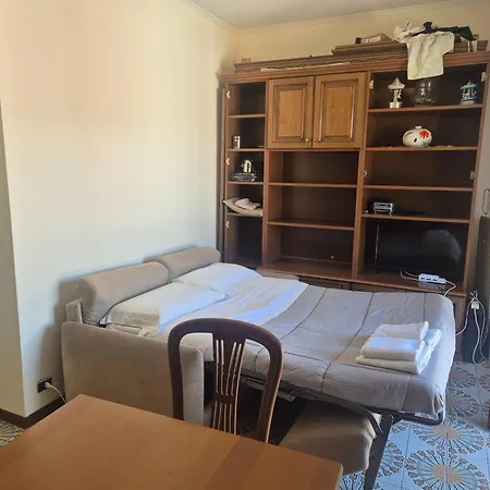 Appartement Close To Golf Executive With Balcony