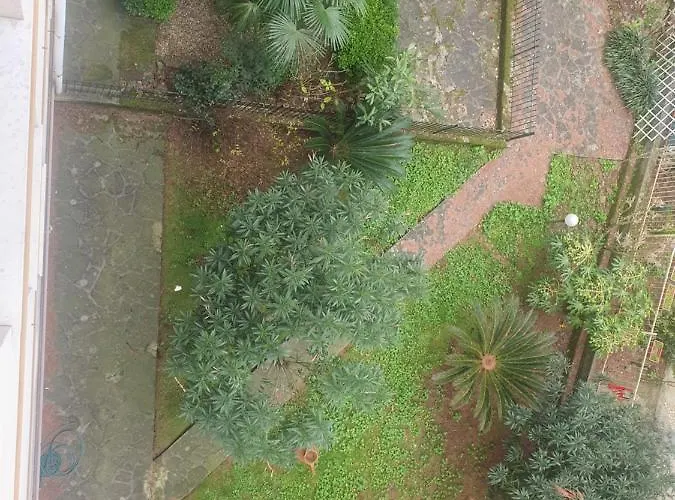 Close To Golf Executive With Balcony 라팔로